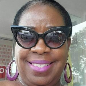 Meet your Posher, Ethel